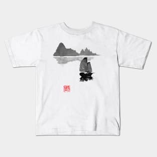 boat in river li Kids T-Shirt